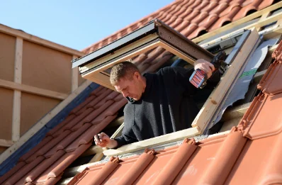 Pose de fenêtres de toit Velux à Rouilly
